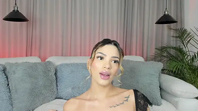 Snapshot of Ameliadickens chatting on 07.23.26 Ameliadickens online show from 07.23.26