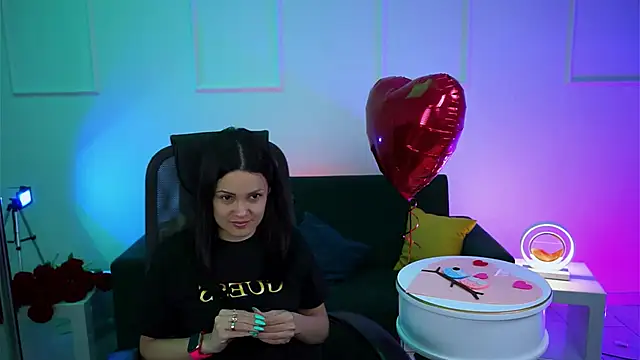 KarolinaRobinson online show from 02.13.25