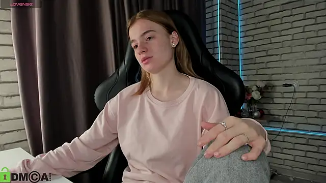 Stacey Brown online show from 01.12.26