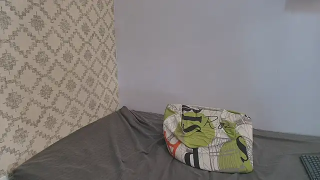 Chantal taylor  online show from 02.18.25