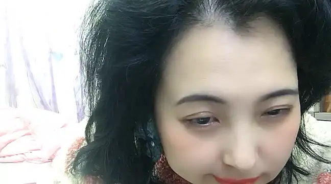 Snapshot of Hanicarrot chatting on 12.25.24 Hanicarrot online show from 12.25.24