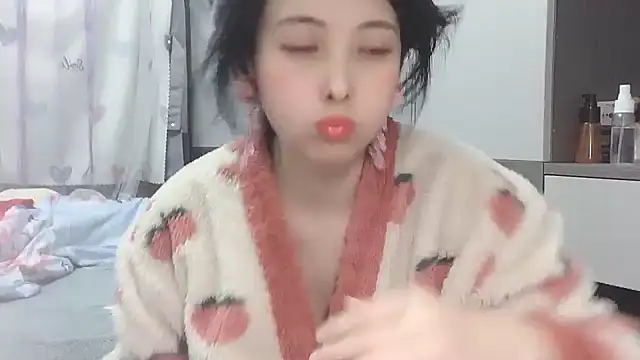 Snapshot of Hanicarrot chatting on 01.13.25 Hanicarrot online show from 01.13.25