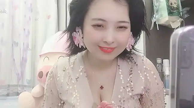 Snapshot of Hanicarrot chatting on 03.18.25 Hanicarrot online show from 03.18.25