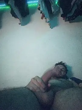 Elfllacco online show from 04.08.26