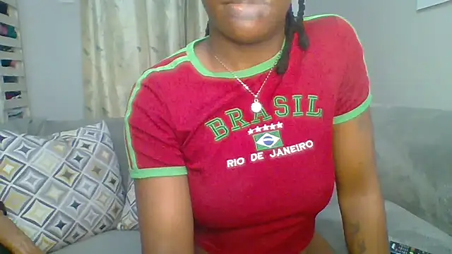 Petite 254 online show from 04.17.26