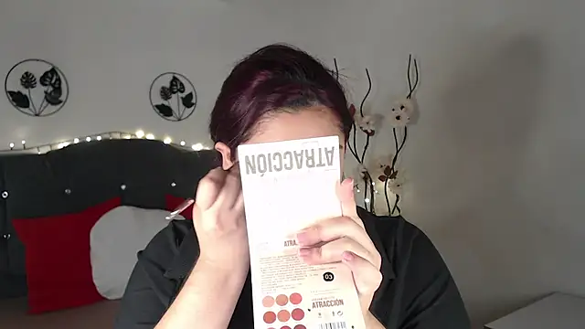 KathyGonzalez online show from 01.14.25