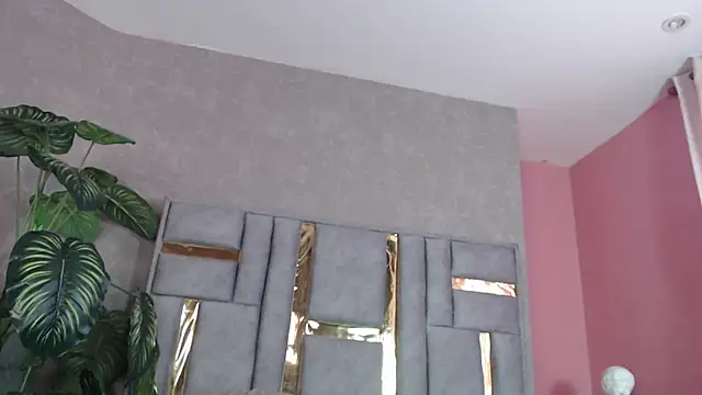 Snapshot of JuliaRose_ks chatting on 09.22.25 JuliaRose ks online show from 09.22.25