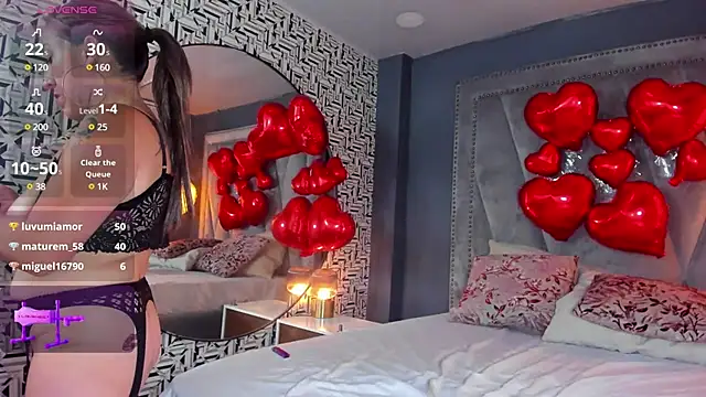 Hotsamantamature online show from 02.05.25