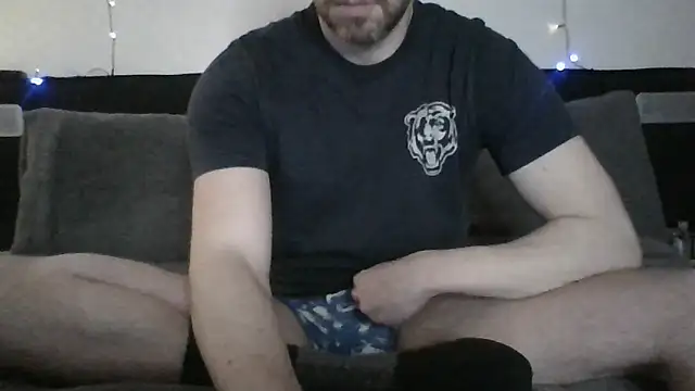 Snapshot of Fit4fun24 chatting on 02.13.25 Fit4fun24 online show from 02.13.25