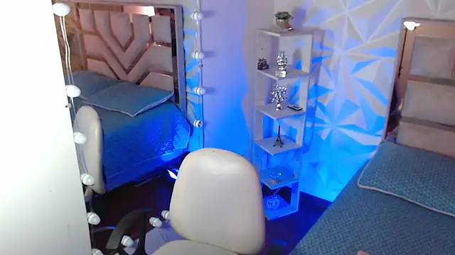 Jonesliam23 online show from 04.07.26