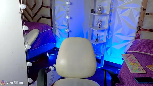 Jonesliam23 online show from 05.16.26