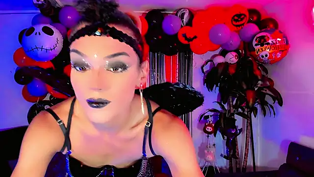 the-horus-girl online show from 10.20.25