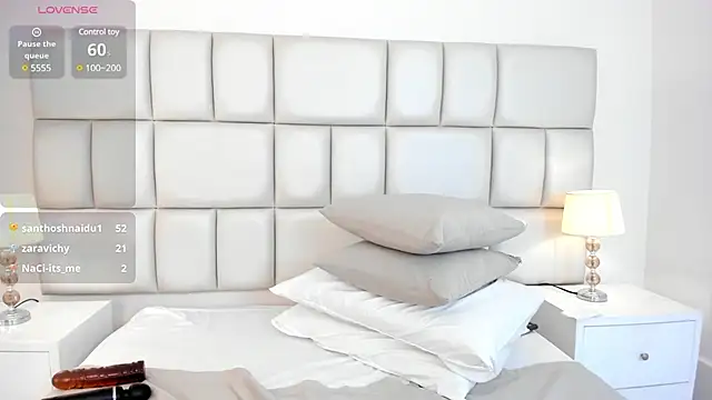 Snapshot of DojaAissha chatting on 02.09.25 DojaAissha online show from 02.09.25