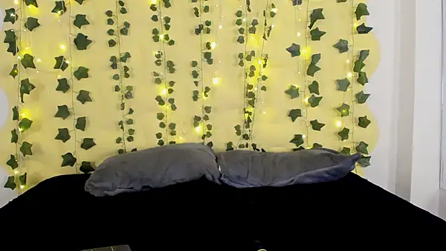 Snapshot of Natasha_Nasty2 chatting on 02.02.25 Natasha Nasty2 online show from 02.02.25