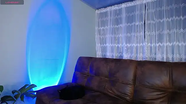 peyton golden1 online show from 02.07.25