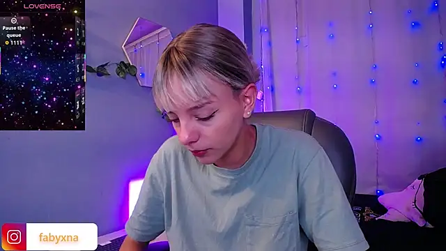 peyton golden1 online show from 10.31.25