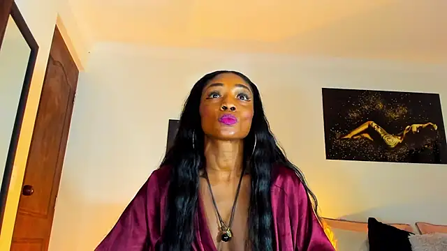 Snapshot of KimberlyBanks2 chatting on 10.02.25 KimberlyBanks2 online show from 10.02.25