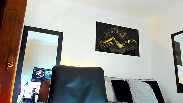 KimberlyBanks2 online show from 11.30.25