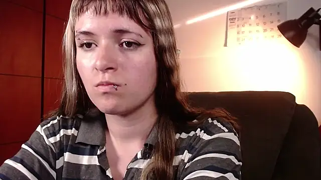 NEXT DOOR GIRL  online show from 11.04.25