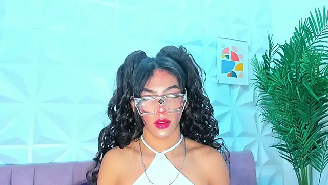 Briyit Doll online show from 01.14.25