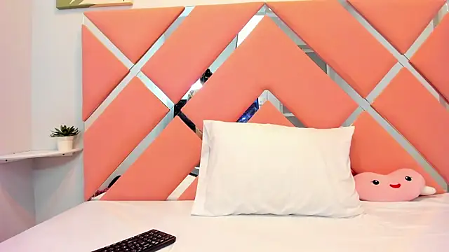 ThailyCherry online show from 02.28.25