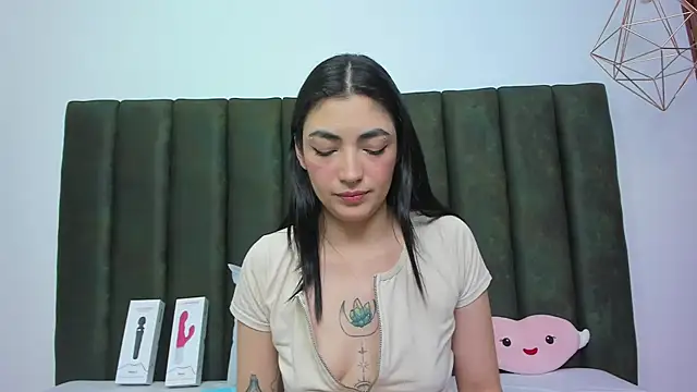 ThailyCherry online show from 10.10.25