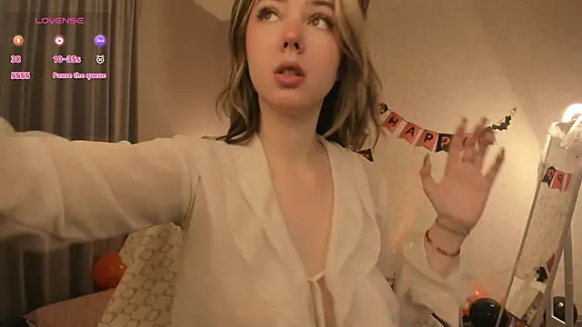 Vanessa Walters online show from 10.24.25