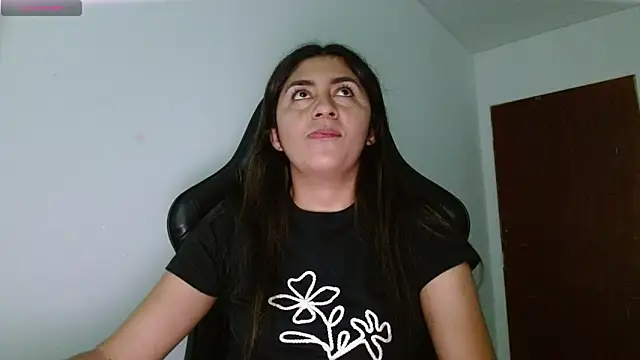 Snapshot of danna_peterson1 chatting on 06.21.26 danna peterson1 online show from 06.21.26