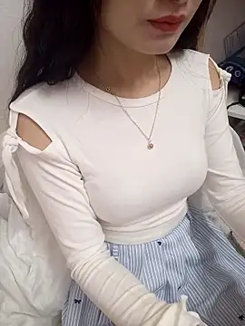 Snapshot of Lovely_kute chatting on 02.18.25 Lovely kute online show from 02.18.25