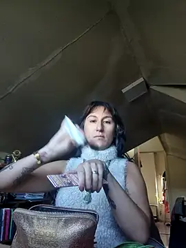 Snapshot of Afrania chatting on 09.29.25 Afrania online show from 09.29.25