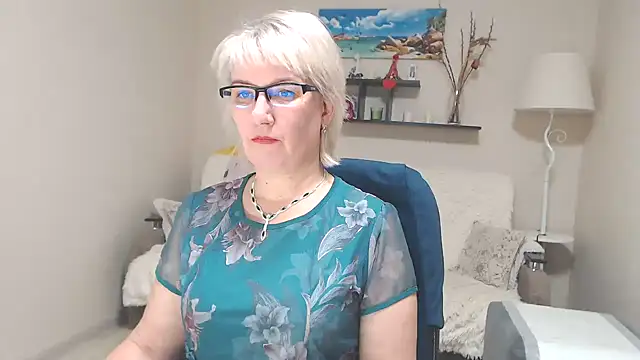 FleurMays online show from 12.04.24