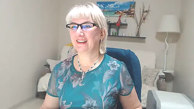 FleurMays online show from 12.04.24