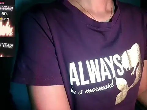 Snapshot of glowybekwa chatting on 01.07.26 glowybekwa online show from 01.07.26