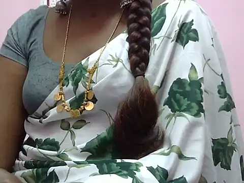 Snapshot of Hot_akshara chatting on 12.22.25 Hot akshara online show from 12.22.25