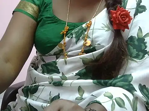 Snapshot of Hot_akshara chatting on 02.25.26 Hot akshara online show from 02.25.26