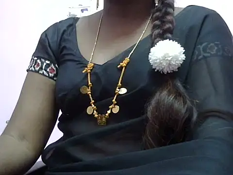 Snapshot of Hot_akshara chatting on 02.28.26 Hot akshara online show from 02.28.26