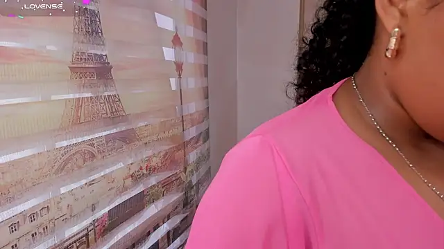 Leah Sweetie online show from 02.04.25