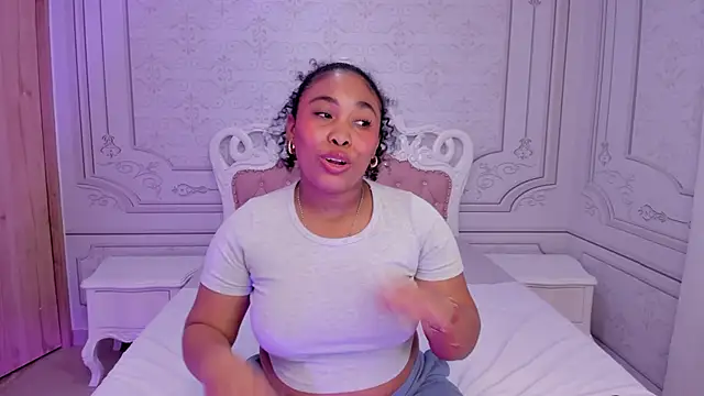 Leah Sweetie online show from 03.04.25
