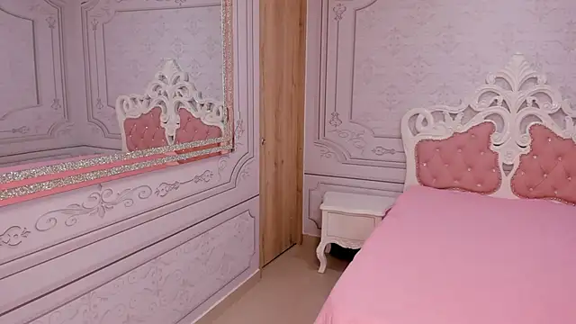 Leah Sweetie online show from 03.06.25