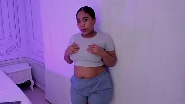 Leah Sweetie online show from 03.19.25