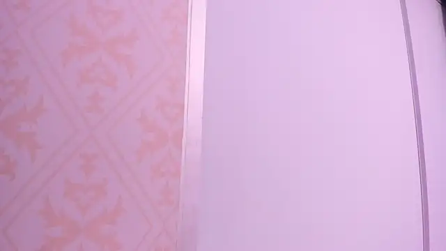 Leah Sweetie online show from 09.23.25