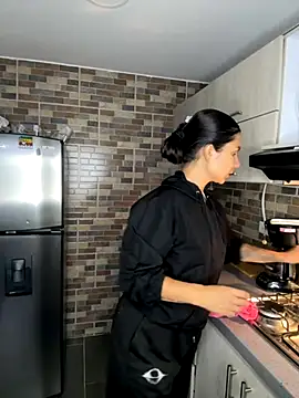 SofiaG  online show from 09.11.25