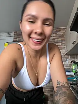 SofiaG  online show from 11.08.25