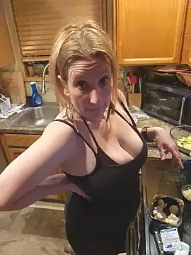 lilyhornyhousewife online show from 07.03.26