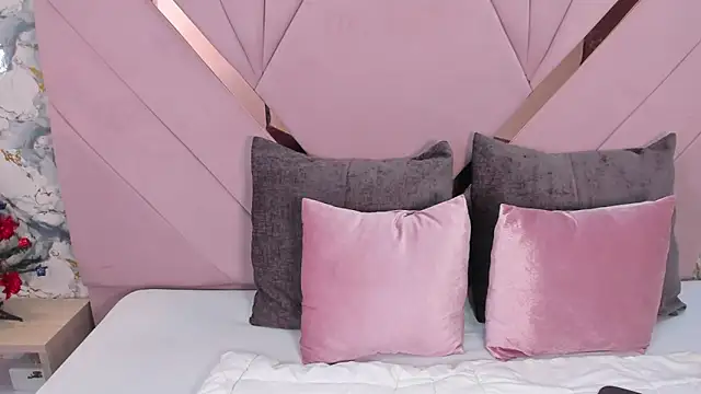 kaylin jann online show from 12.18.25