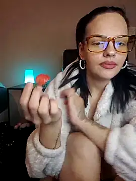 Jujuicy 97 online show from 03.20.25