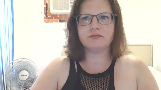 CrimsonMistress online show from 03.31.26