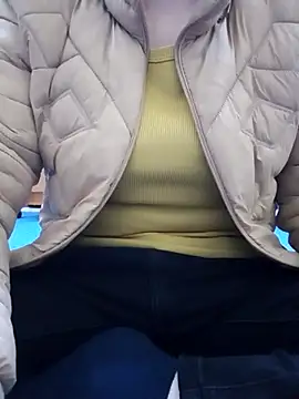 JasminePham online show from 02.24.25