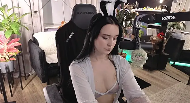 KiraLiLime online show from 04.04.26