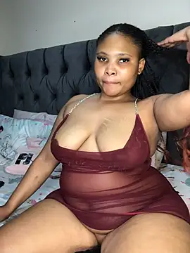 Anaelle24 online show from 04.21.26